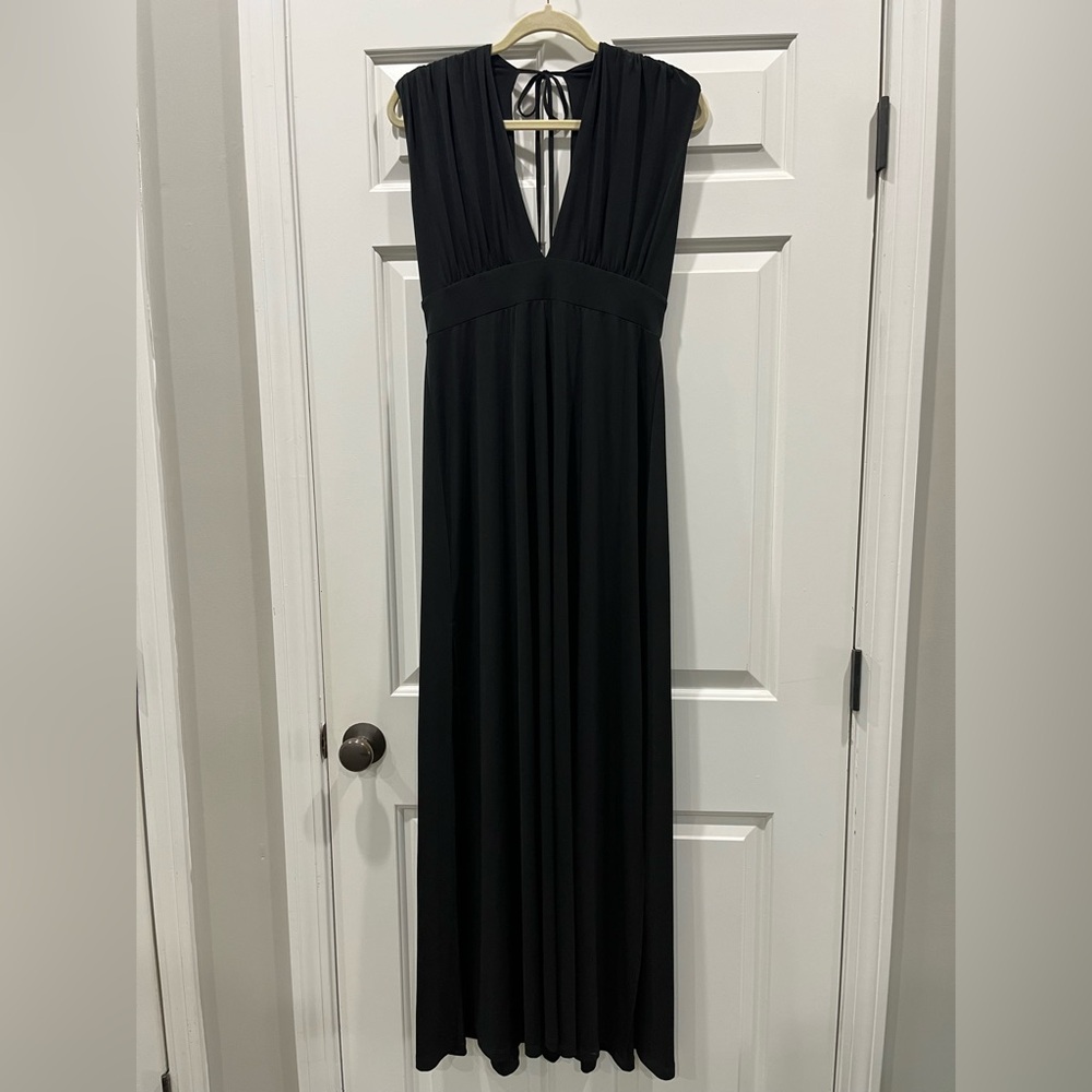 Elegant Black Maxi Dress